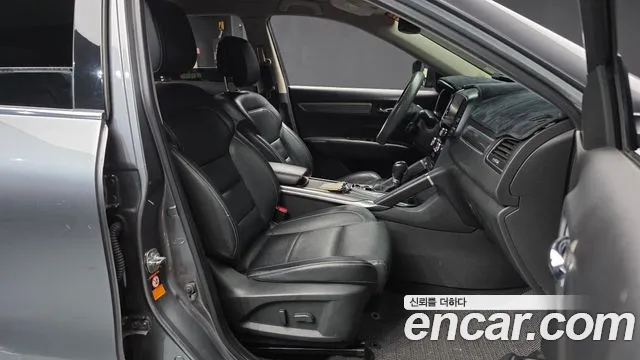 Renault-KoreaSamsung Koleos 2017 thumb 11