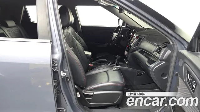 KG_Mobility_Ssangyong TIBOLI 2016 thumb 11