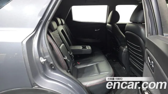 KG_Mobility_Ssangyong TIBOLI 2016 thumb 12