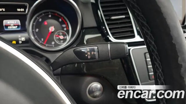 Mercedes-Benz GLE 2016 thumb 9