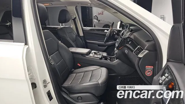 Mercedes-Benz GLE 2016 thumb 11