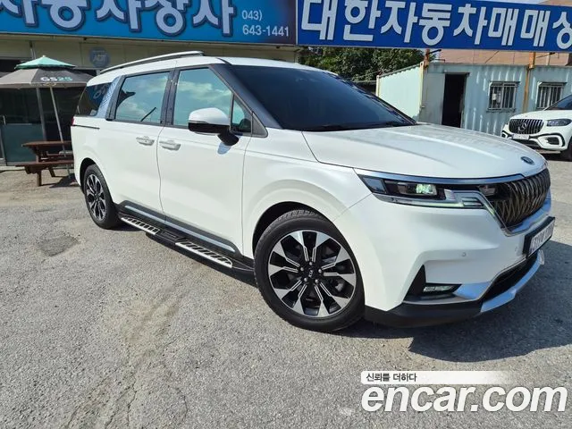 Kia Carnival 2021 thumb 2