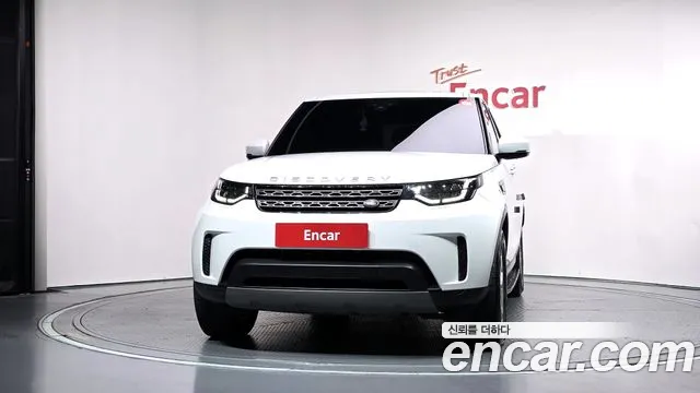 Land Rover Discovery 2019 thumb 3