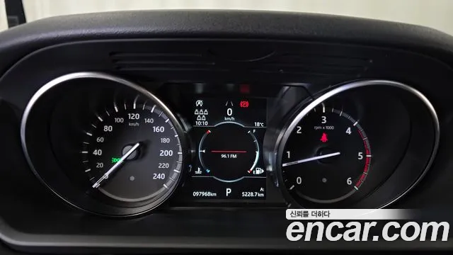 Land Rover Discovery 2019 thumb 8