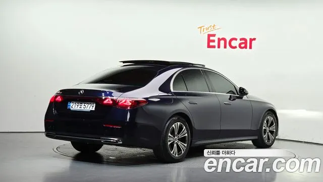 Mercedes-Benz E-Класс 2024 thumb 2
