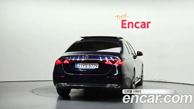 Mercedes-Benz E-Класс 2024 thumb 4