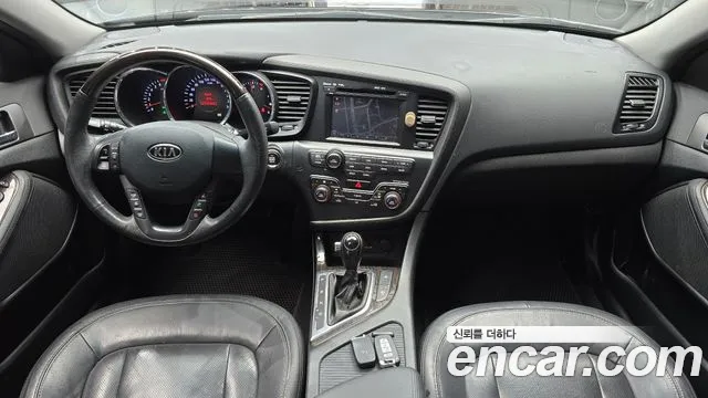 Kia K5 2010 thumb 7