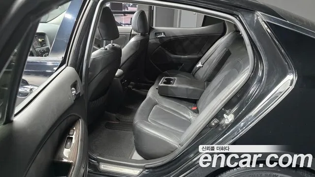 Kia K5 2010 thumb 12