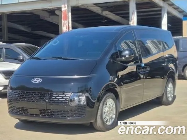 Hyundai Staria 2025 thumb 12