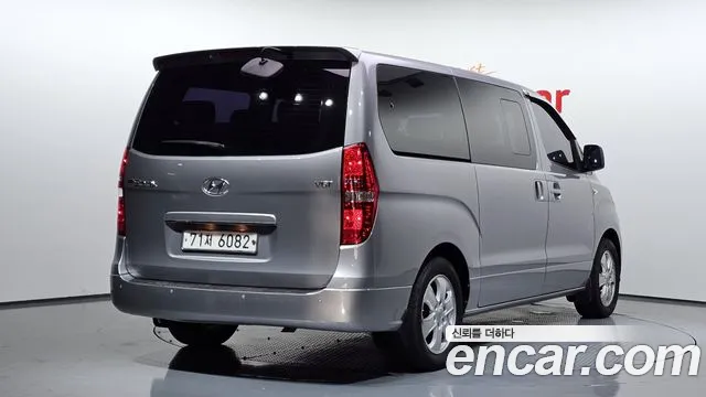 Hyundai Starex 2019 thumb 2