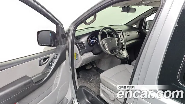 Hyundai Starex 2019 thumb 11