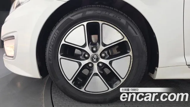 Kia K5 2012 thumb 5