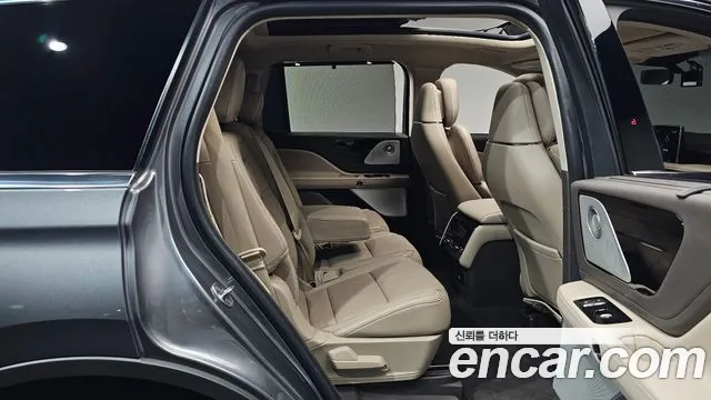 Lincoln Aviator 2021 thumb 11