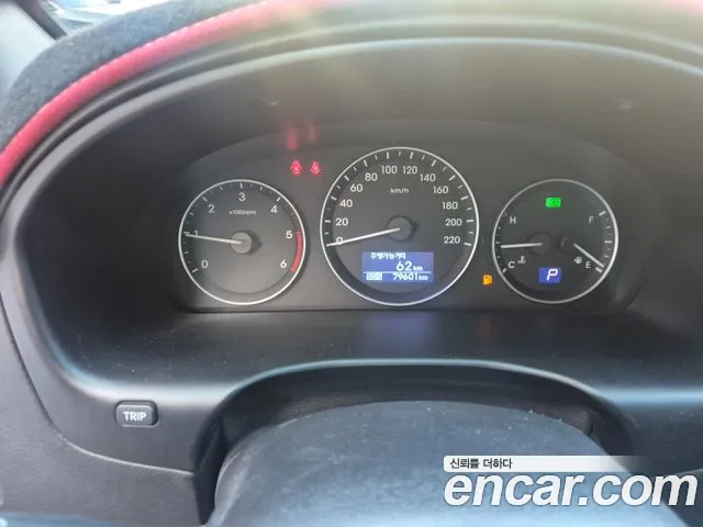 Hyundai Starex 2019 thumb 8