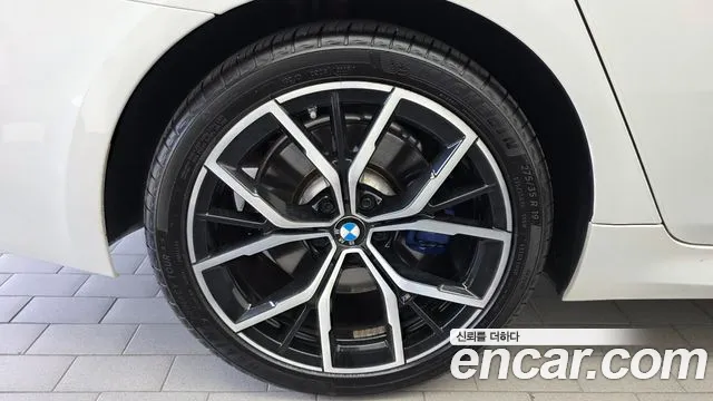 BMW 5-Series 2021 thumb 5