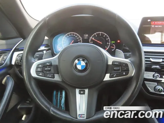BMW 5-Series 2019 thumb 10