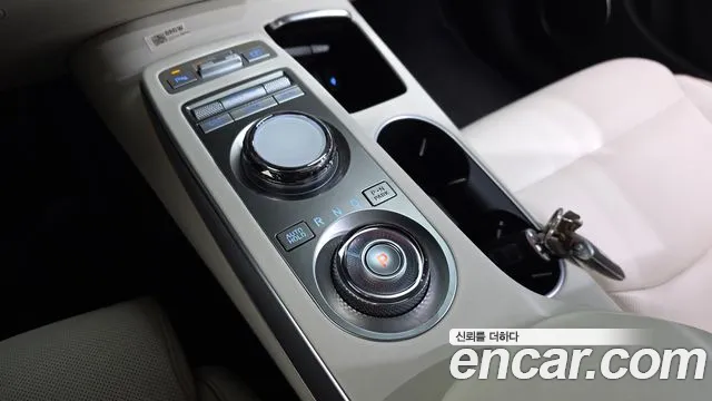 Genesis GV70 2023 thumb 9