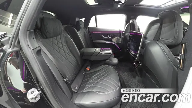 Mercedes-Benz EQS 2023 thumb 12