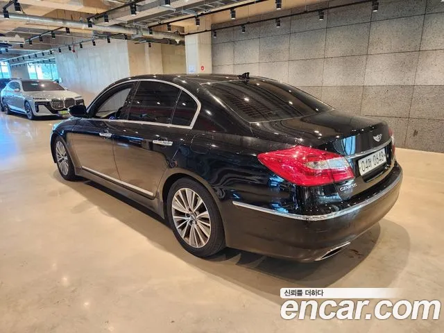 Hyundai Genesis 2012 thumb 4