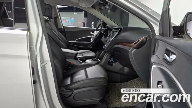 Hyundai Santa Fe 2016 thumb 11