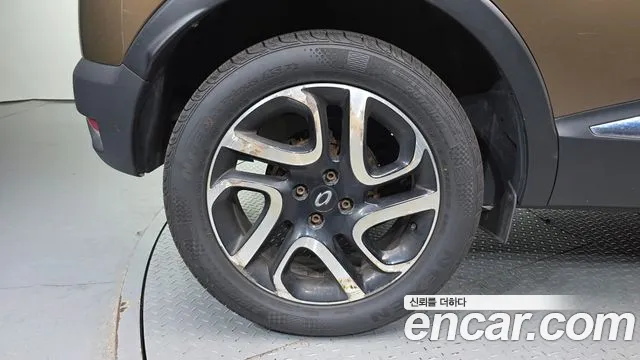 Renault-KoreaSamsung Captur 2016 thumb 5