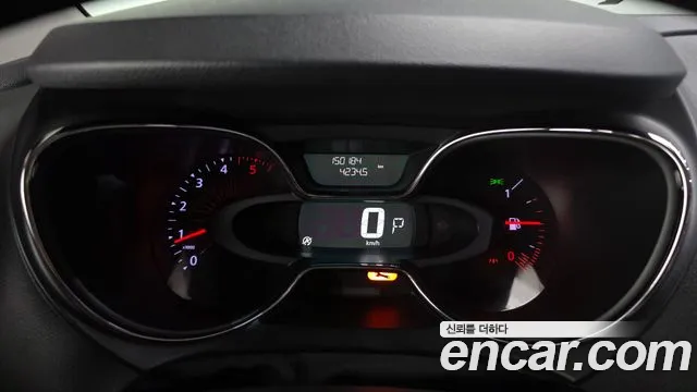 Renault-KoreaSamsung Captur 2016 thumb 8