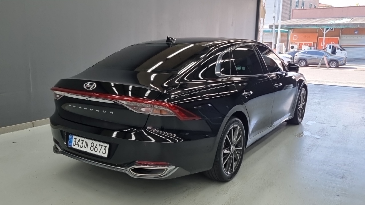 Hyundai Grandeur 2022 thumb 2