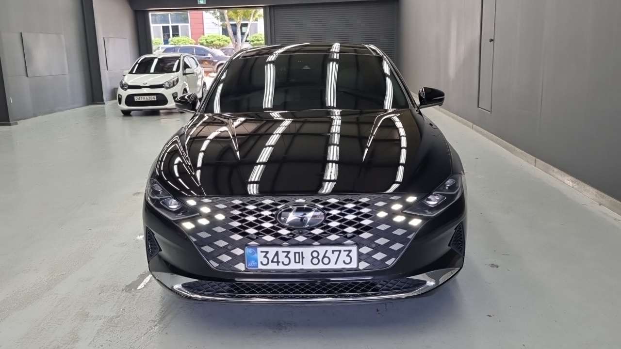 Hyundai Grandeur 2022 thumb 3