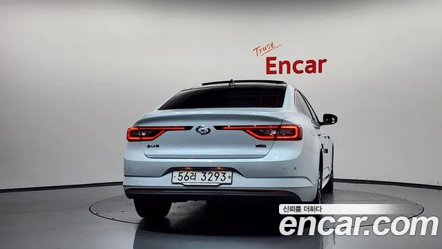 Renault-KoreaSamsung Megane 2017 thumb 4