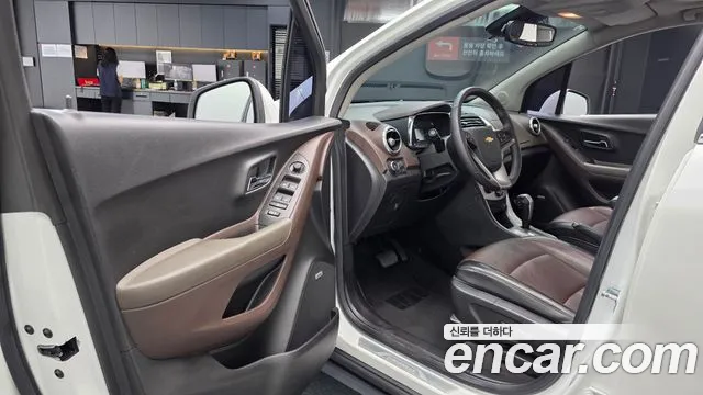 ChevroletGMDaewoo Tracker 2015 thumb 10