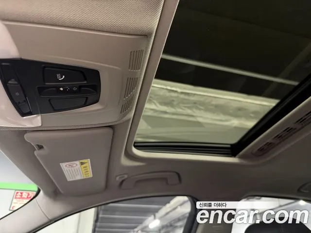 BMW 3-Series 2014 thumb 9