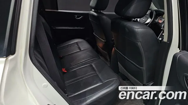 Renault-KoreaSamsung QM5 2009 thumb 12