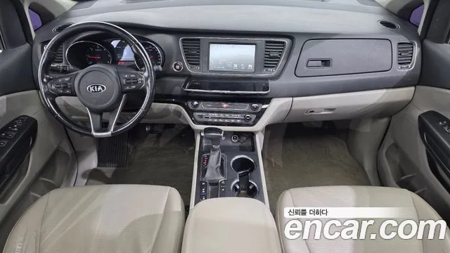 Kia Carnival 2019 thumb 7