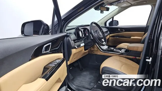 Kia Carnival 2021 thumb 9