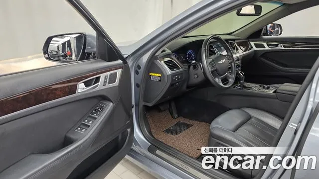 Hyundai Genesis 2015 thumb 10