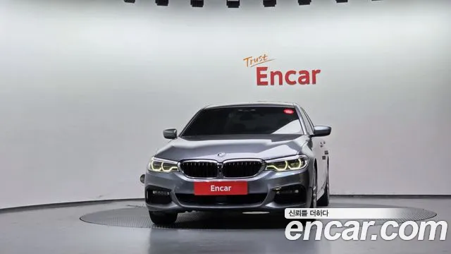 BMW 5-Series 2017 thumb 3