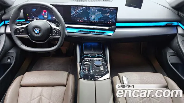 BMW 5-Series 2024 thumb 7