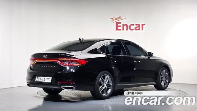 Hyundai Grandeur 2018 thumb 2
