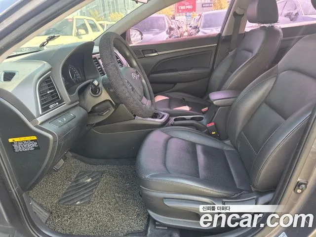 Hyundai Avante 2017 thumb 5