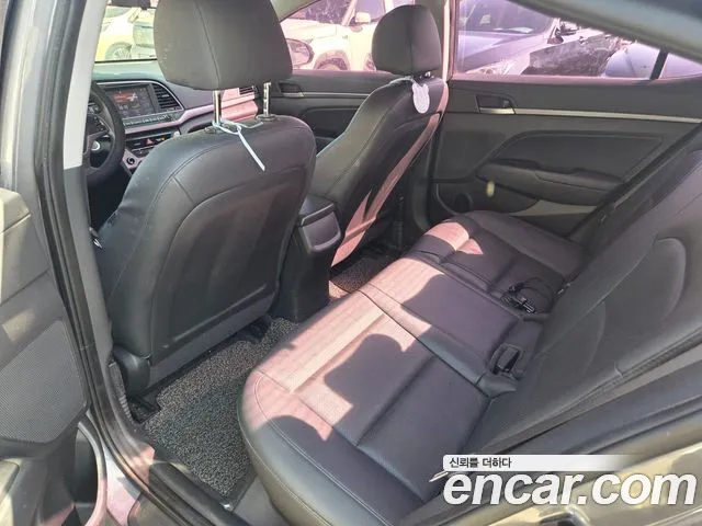 Hyundai Avante 2017 thumb 6