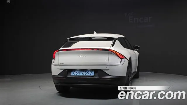 Kia EV6 2022 thumb 4