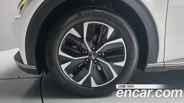 Kia EV6 2022 thumb 5