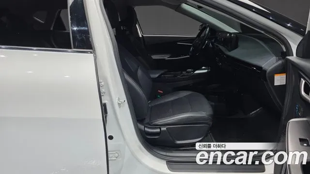 Kia EV6 2022 thumb 11