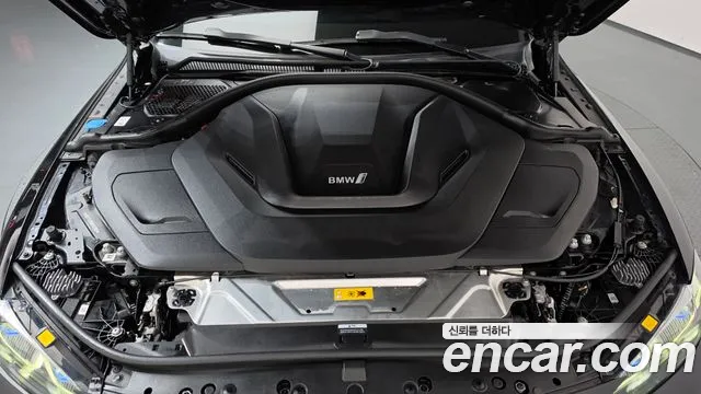 BMW i4 2023 thumb 6