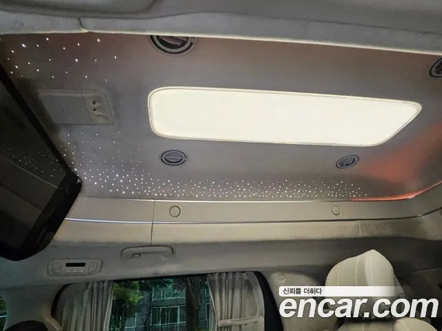 Kia Carnival 2022 thumb 4