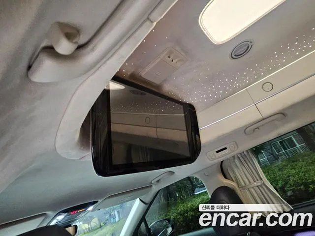 Kia Carnival 2022 thumb 5