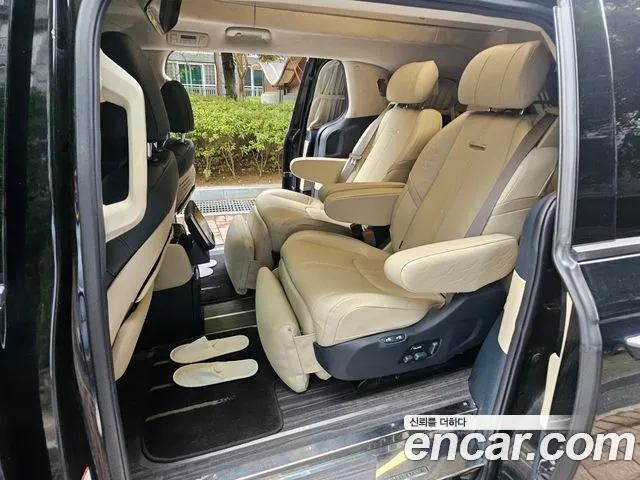 Kia Carnival 2022 thumb 8