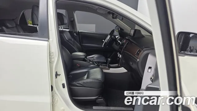 KG_Mobility_Ssangyong KORANDO 2012 thumb 11