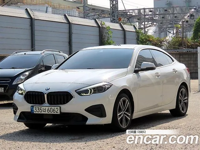 BMW 2-Series 2021 thumb 2