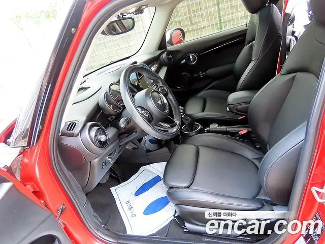MINI Hatch 2017 thumb 5